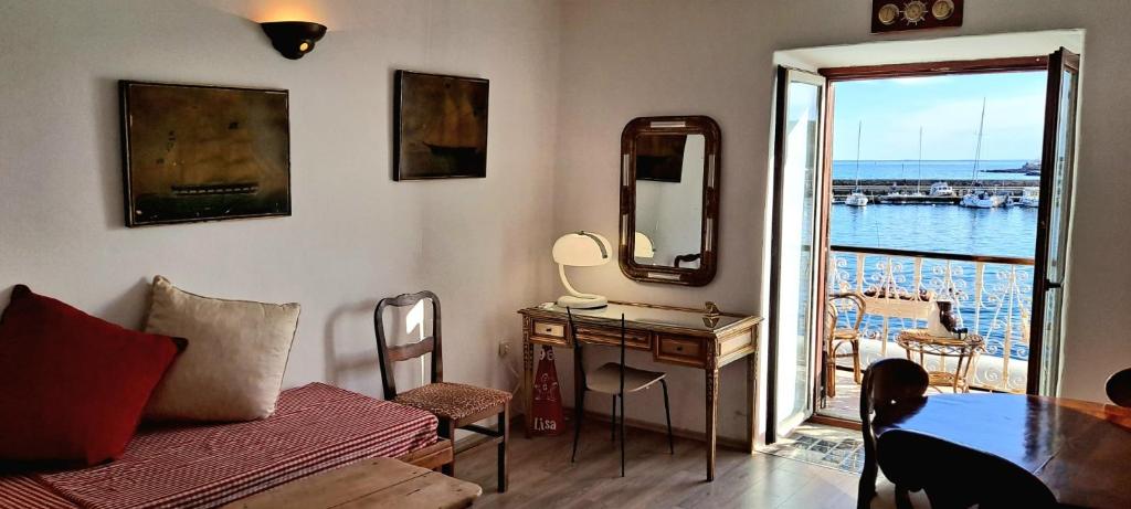 Seaside apartment photo 3