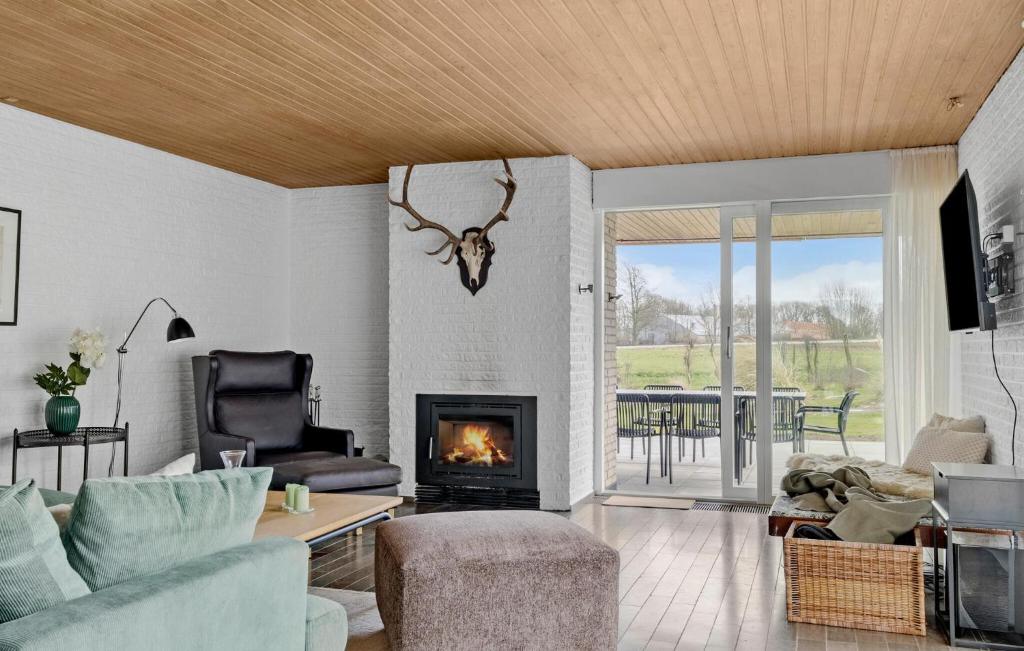 Beautiful Home In Sydals With House Sea View photo 2