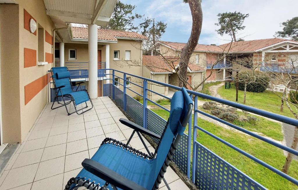 Stunning Apartment In Soulac-sur-mer With Outdoor Swimming Pool