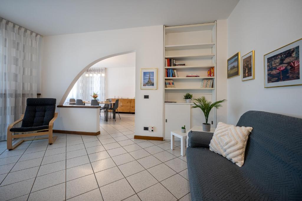 Three bedroom apartment - Lake view - Larihome A57 photo 3