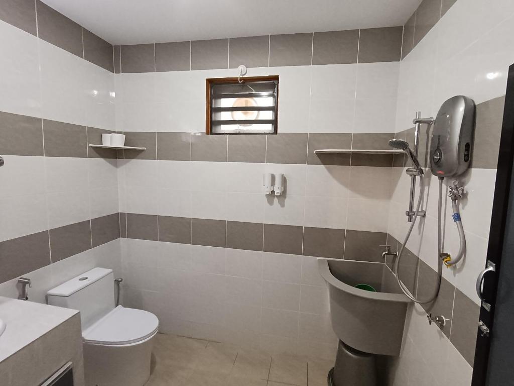 Lim Garden Homes photo 3