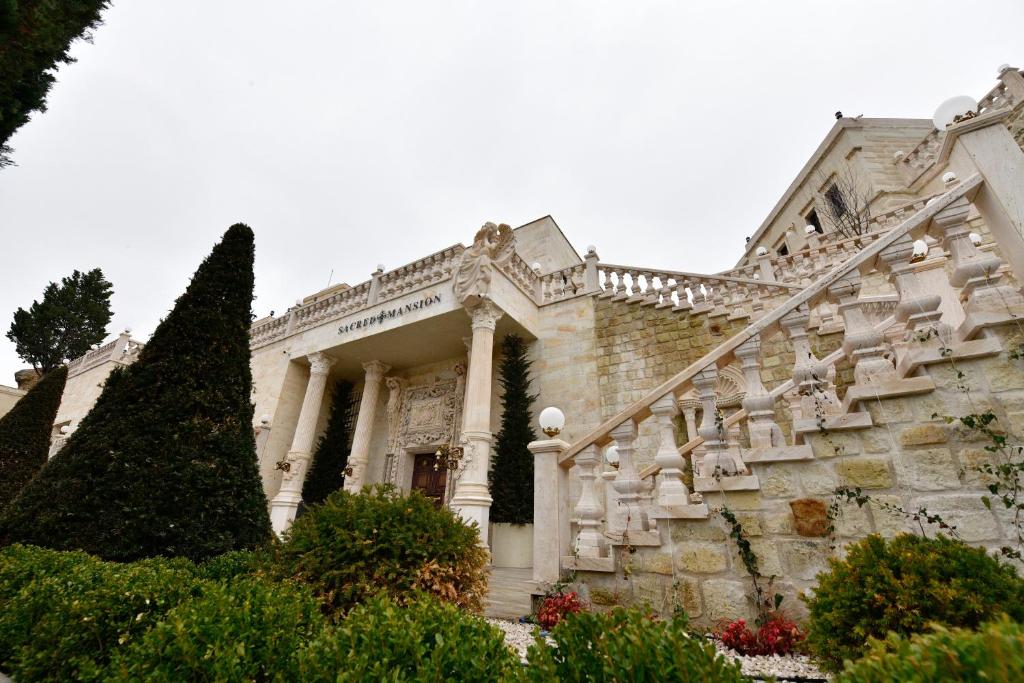 Sacred Mansion photo 4