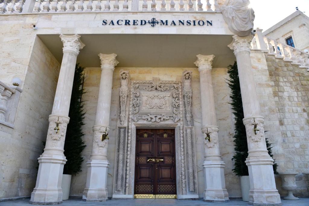 Sacred Mansion photo 3