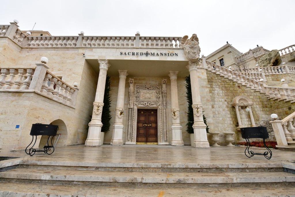 Sacred Mansion photo 2