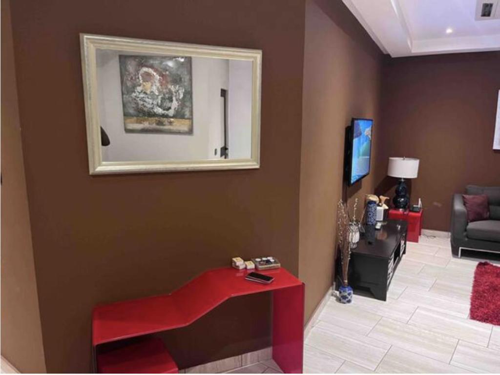Wynn Apt - Luxe / Uninterrupted Power / Near Mall / Sleeps 3 photo 4