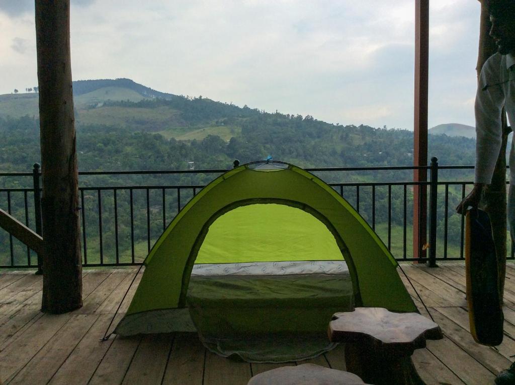 Deltota Lake View Camping