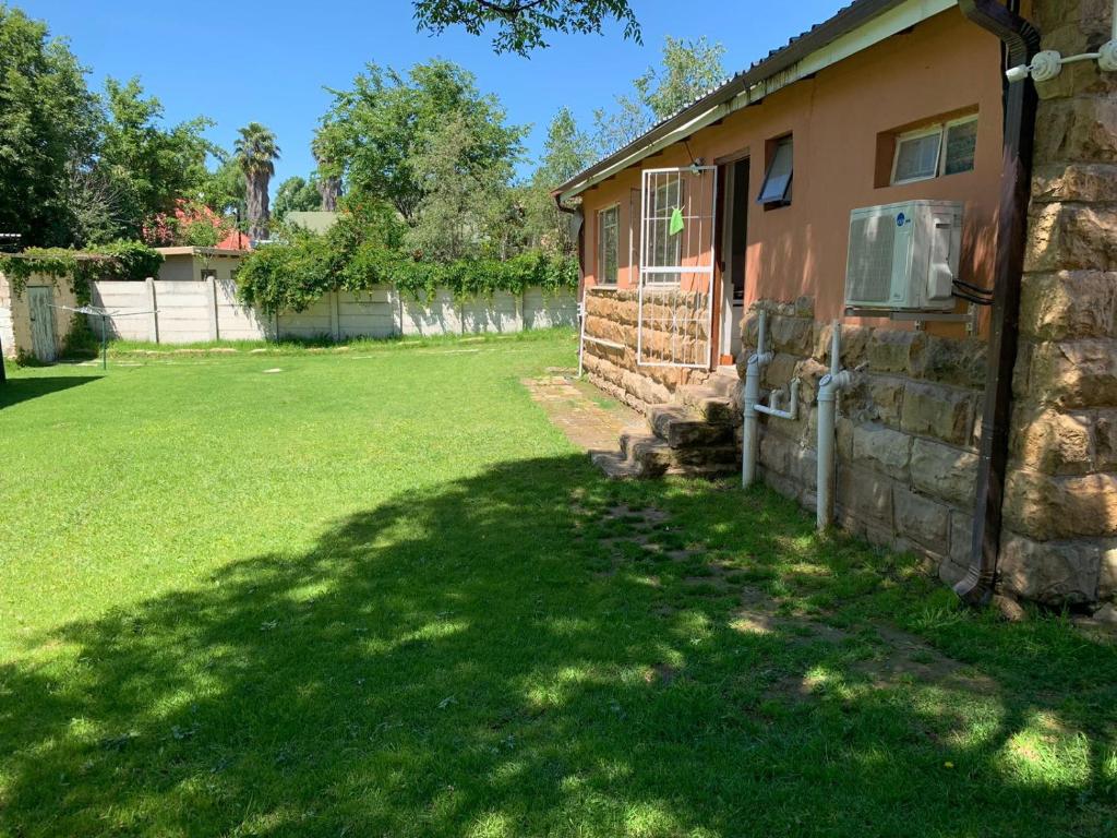 Tripple N Guest Lodge photo 2