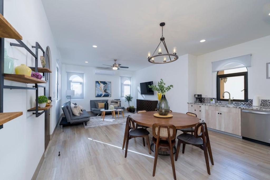 Beautiful New 2BR condo at Mavila in Quivira