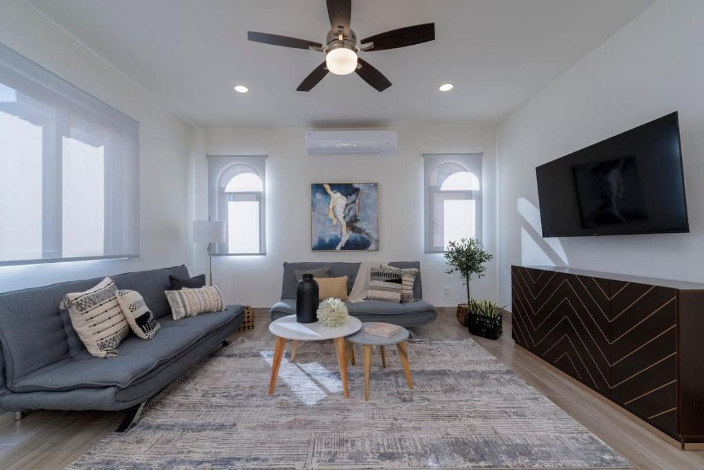 Beautiful New 2BR condo at Mavila in Quivira photo 1
