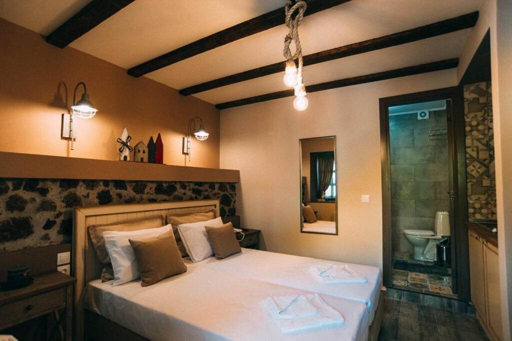 Axiokersa Suites photo 4