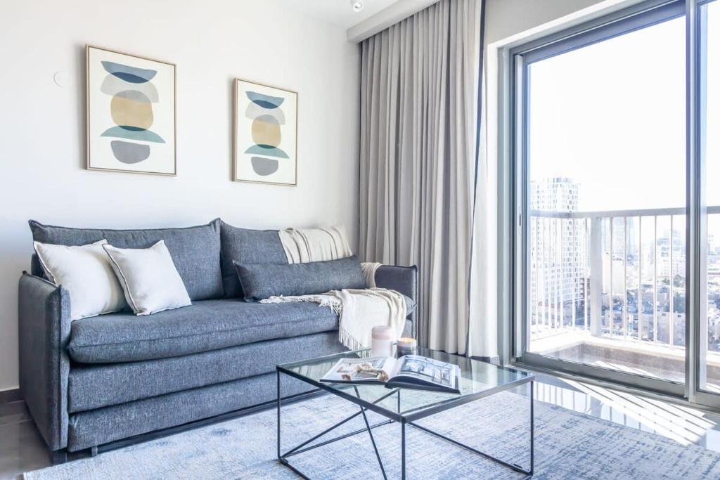 1 Bedroom Savyon View - Isrentals photo 1