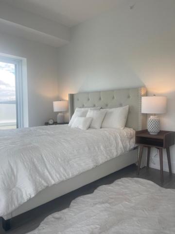 Deluxe Place on Kawartha Lakes photo 3