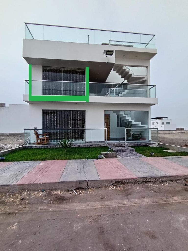 APARTAMENTO DE 2 HABITACIONES CON ACCESO A PLAYA