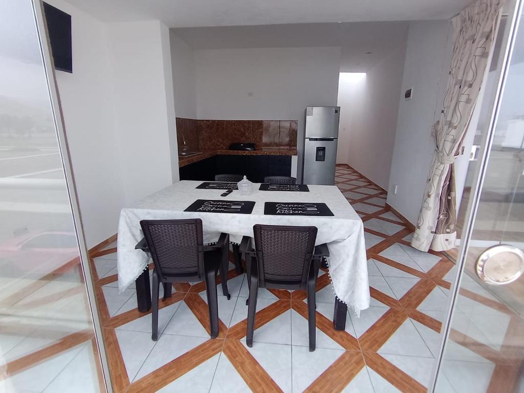 APARTAMENTO DE 2 HABITACIONES CON ACCESO A PLAYA photo 3