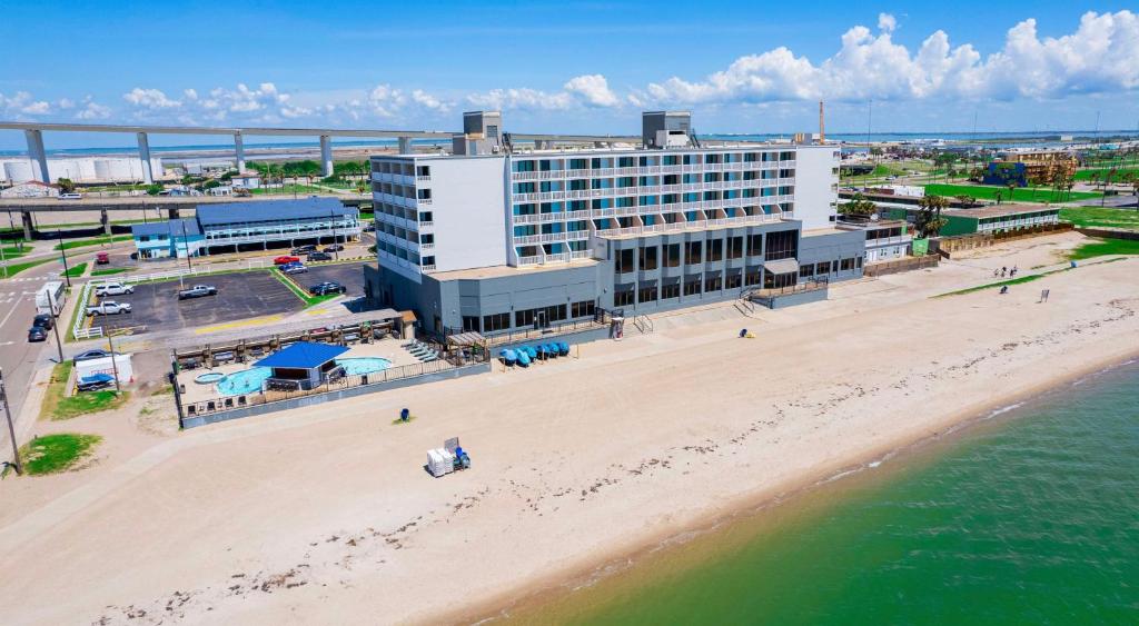 DoubleTree by Hilton Corpus Christi Beachfront image