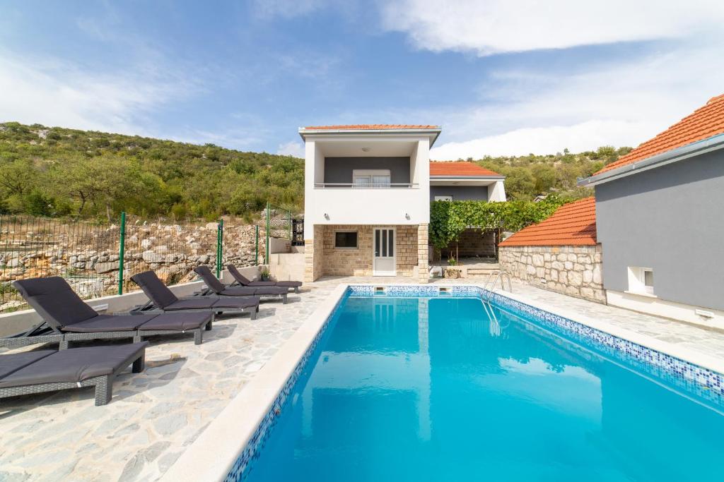 Family friendly house with a swimming pool Trolokve, Zagora - 22652 photo 1