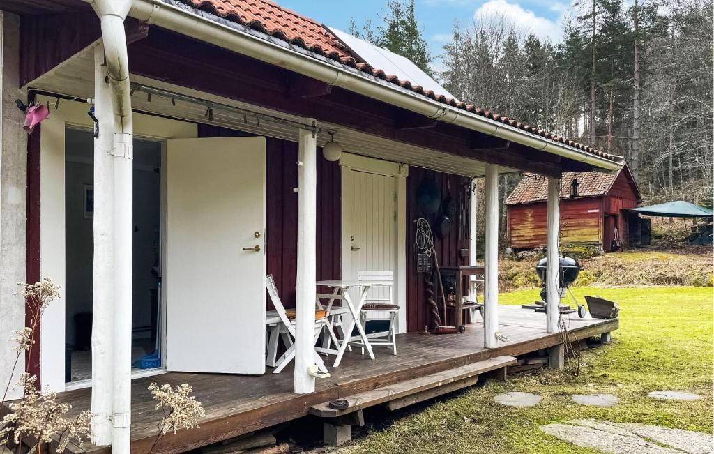 4 Bedroom Nice Home In verum photo 1
