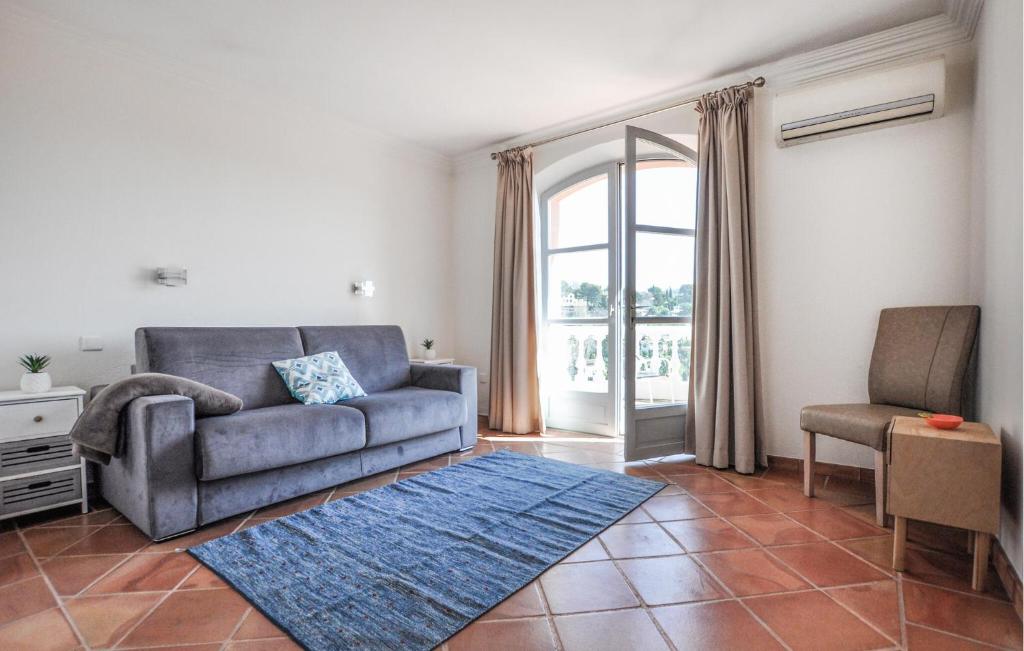 Beautiful Home In Mougins With Kitchen photo 2