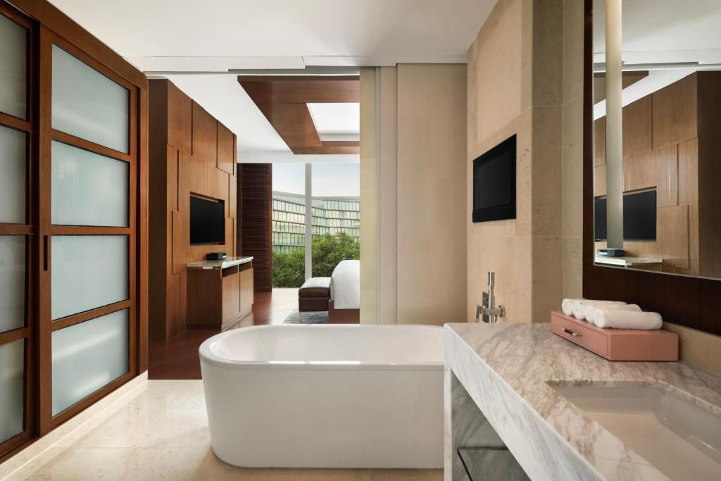 Khách sạn JW Marriott Hà Nội