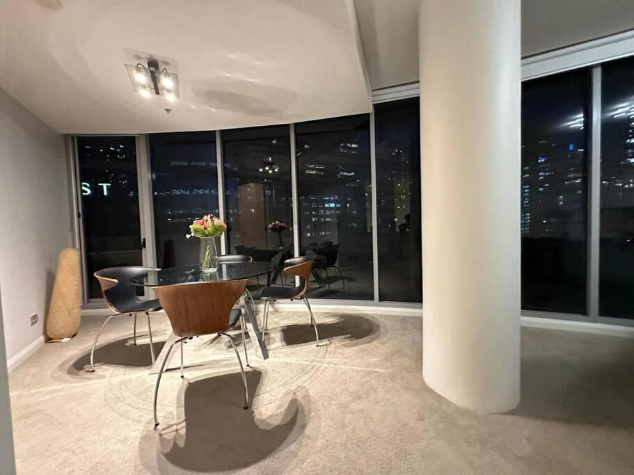 Cozy 2 Bedroom Apartment Darling Harbour photo 3