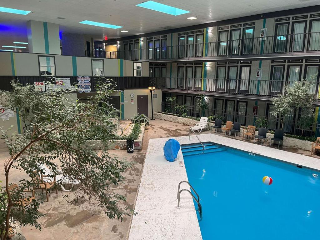 Studio 6 Suites Amarillo, Tx – West Medical Center image