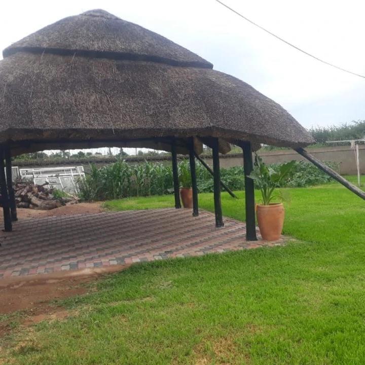 Inviting 3-Bed House in Bulawayo photo 1