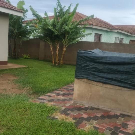 Inviting 3-Bed House in Bulawayo photo 4