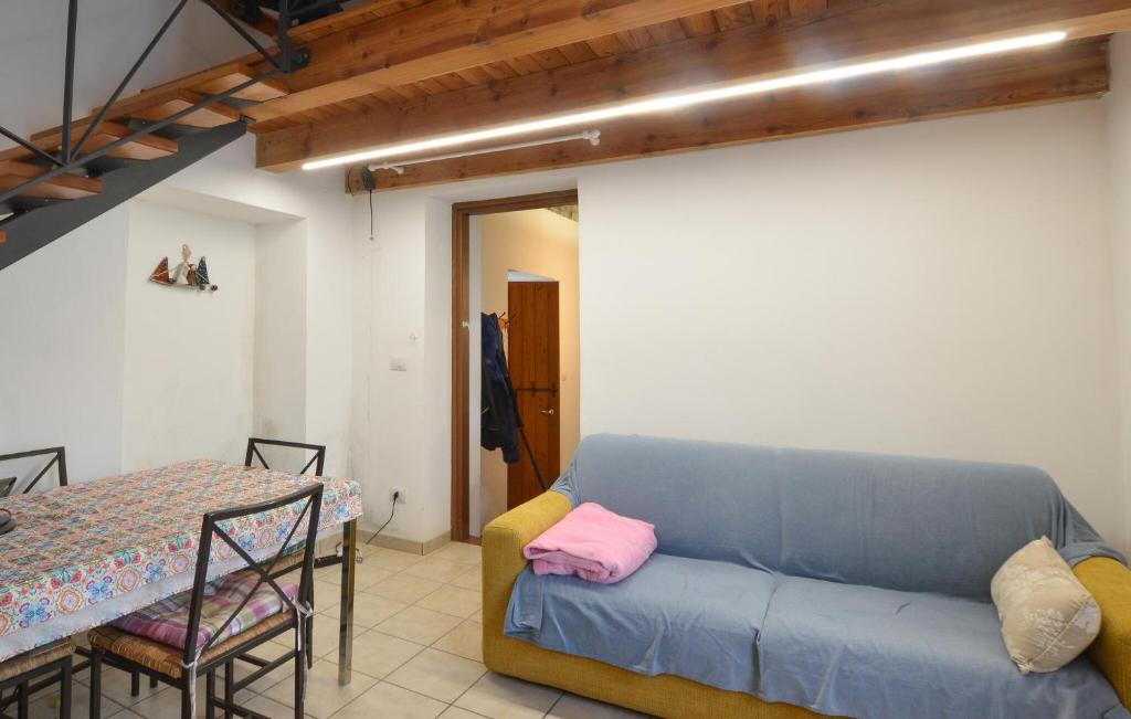 Gorgeous Home In Varese Ligure With Kitchen photo 4