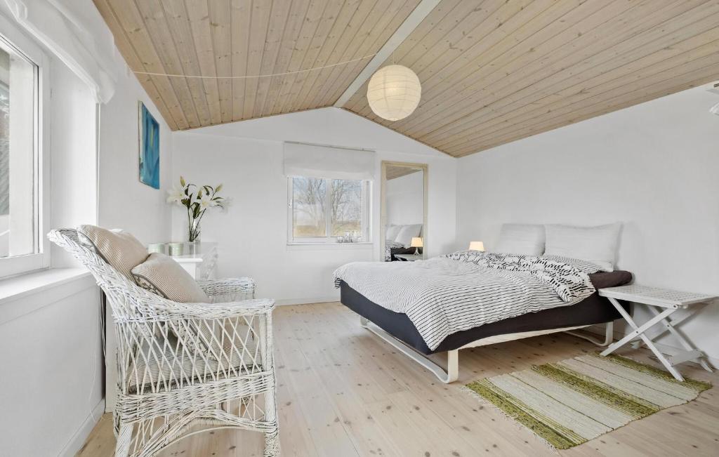 1 Bedroom Awesome Apartment In Grevinge photo 4