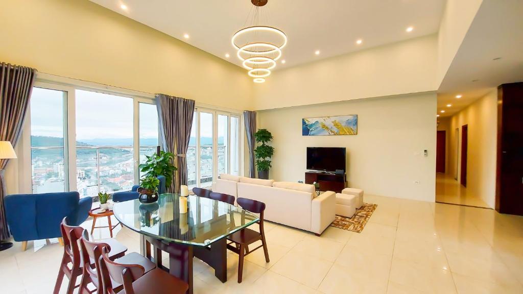 Căn hộ PENTHOUSE TẦNG 27 trung tâm Khu Du Lịch Bãi Cháy