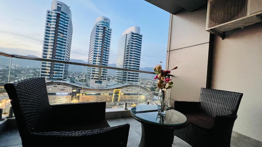 Sky Heights Luxury Apartments Opposite Centaurus Mall Islamabad