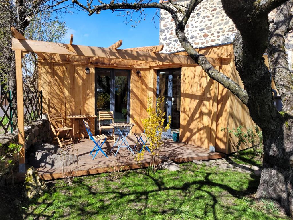 La maisonnette sous le cerisier photo 1