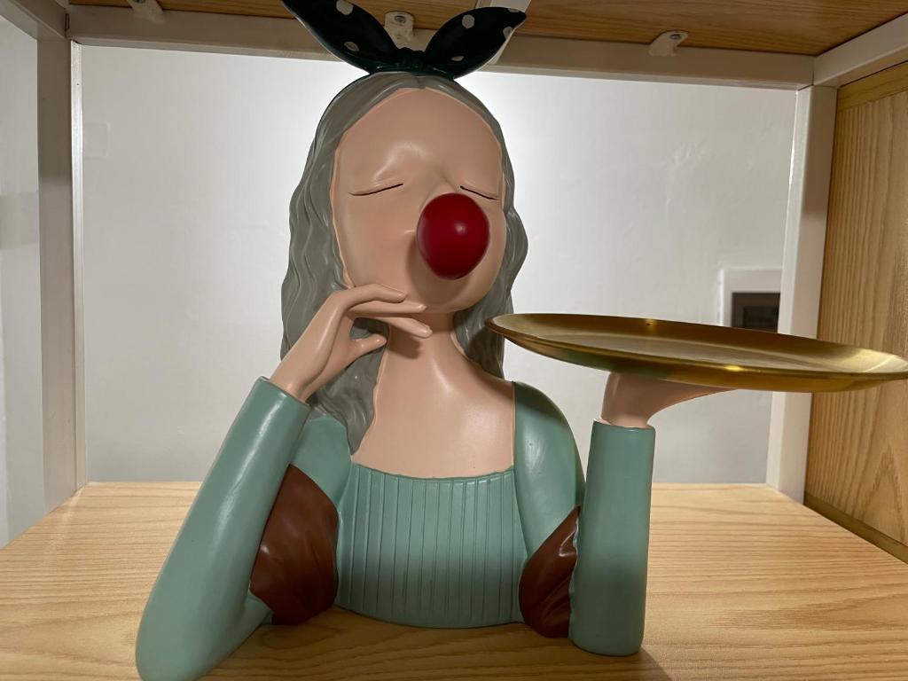 May house in Hanoi Old Quarter