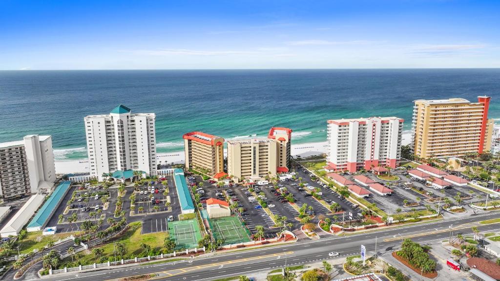 Summerhouse Beach Resort by Panhandle Getaways
