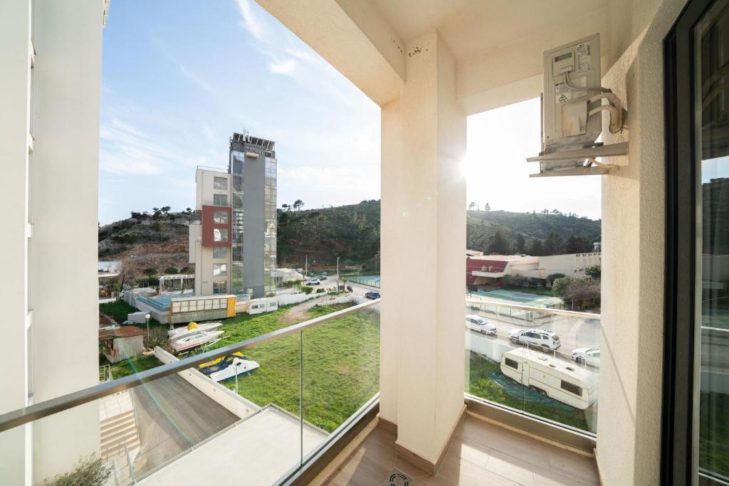 Mariner Apartments photo 3