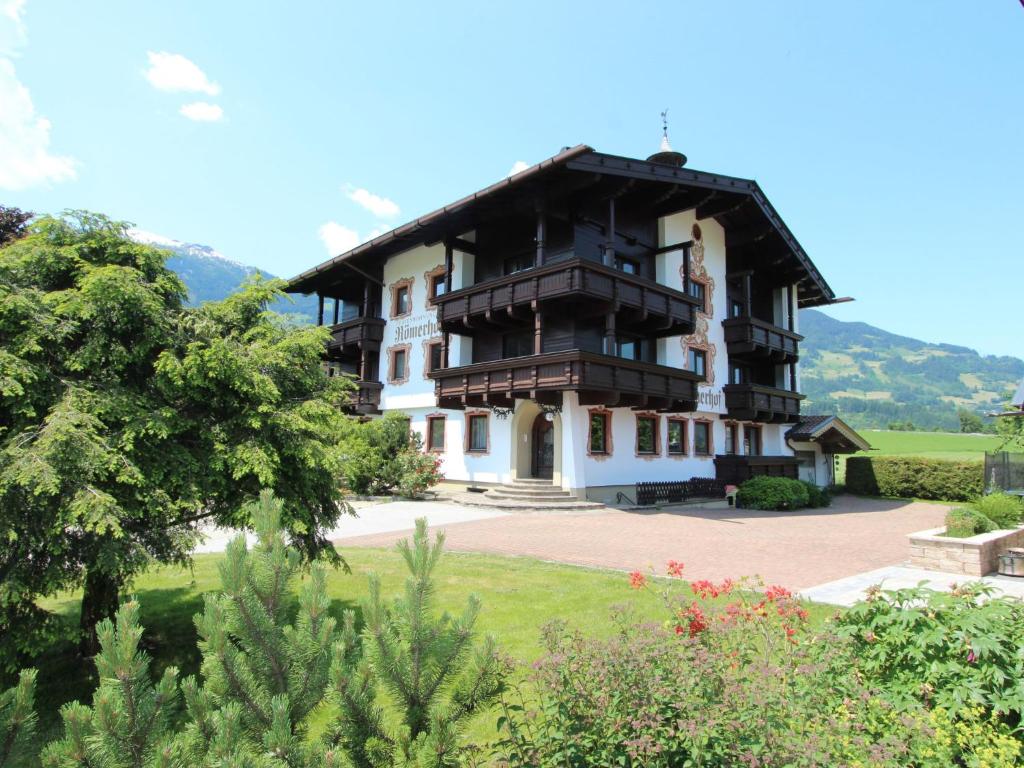 Apartment Römerhof-6 by Interhome