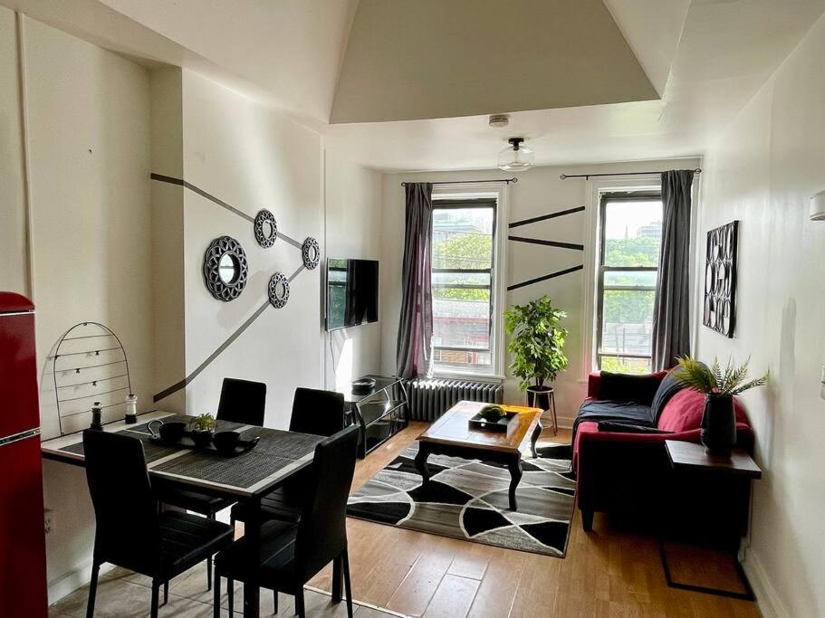 Walk everywhere! Stylish downtown Albany 2BR image