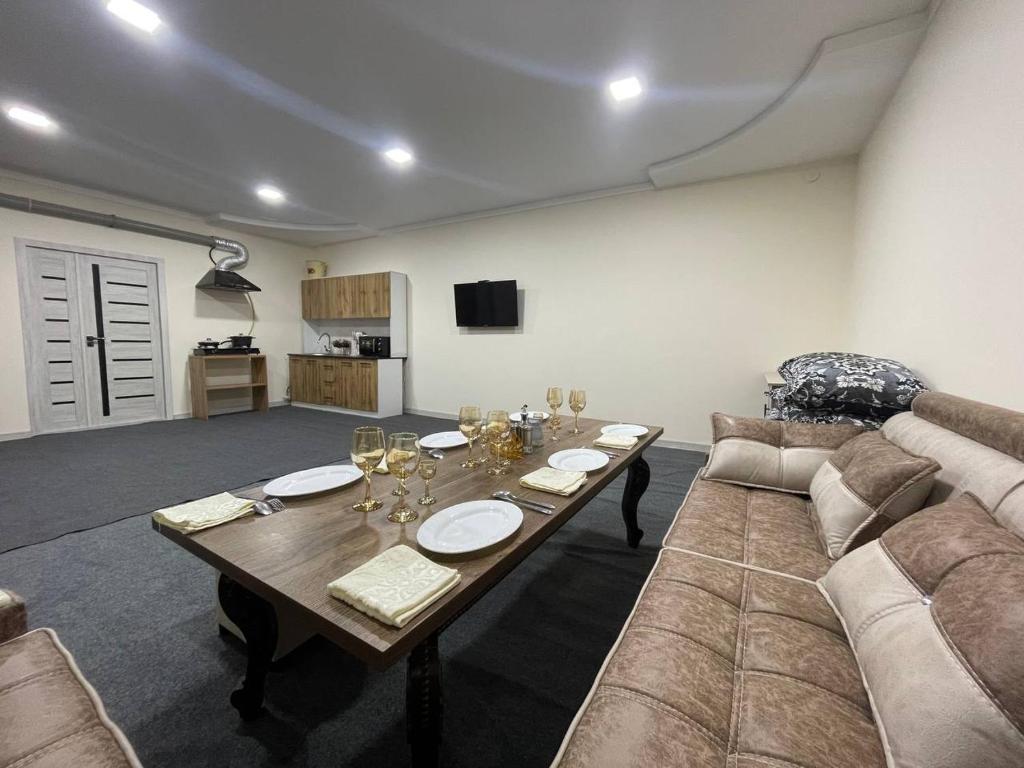 MOUNTAIN HOSTEL