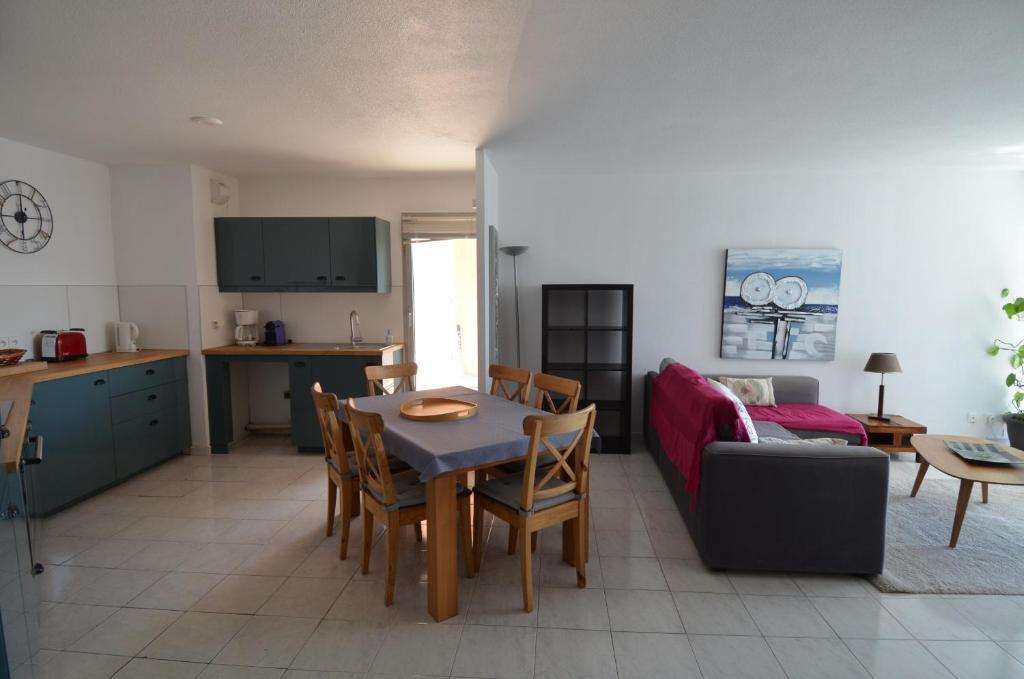 Appartement vue panoramique avec piscine pour 6 personnes à Nice quartier Pessicart photo 2
