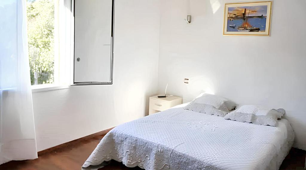 Villa de 5 chambres avec piscine privee jacuzzi et jardin clos a Laroque des Alberes photo 3