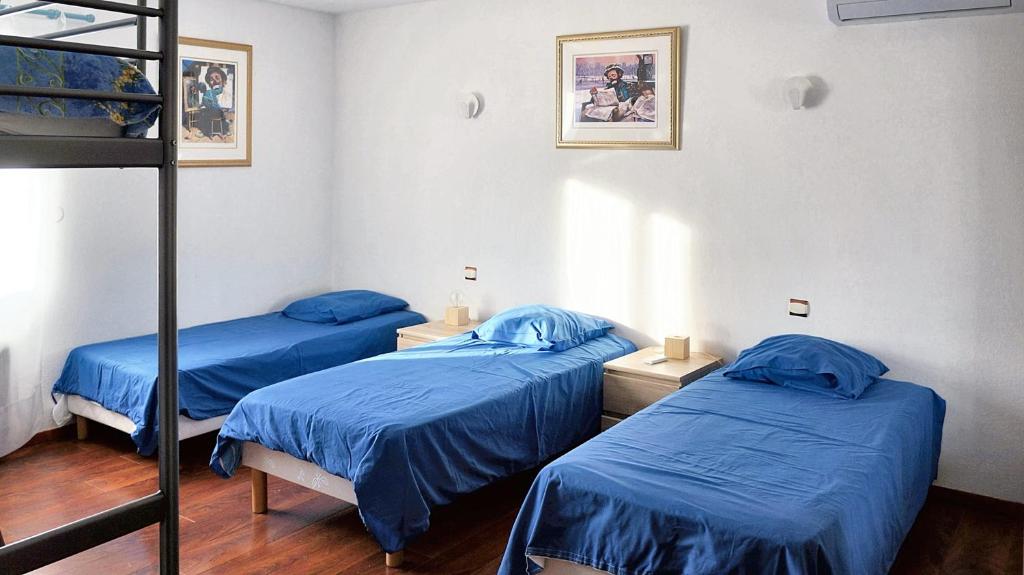 Villa de 5 chambres avec piscine privee jacuzzi et jardin clos a Laroque des Alberes photo 4