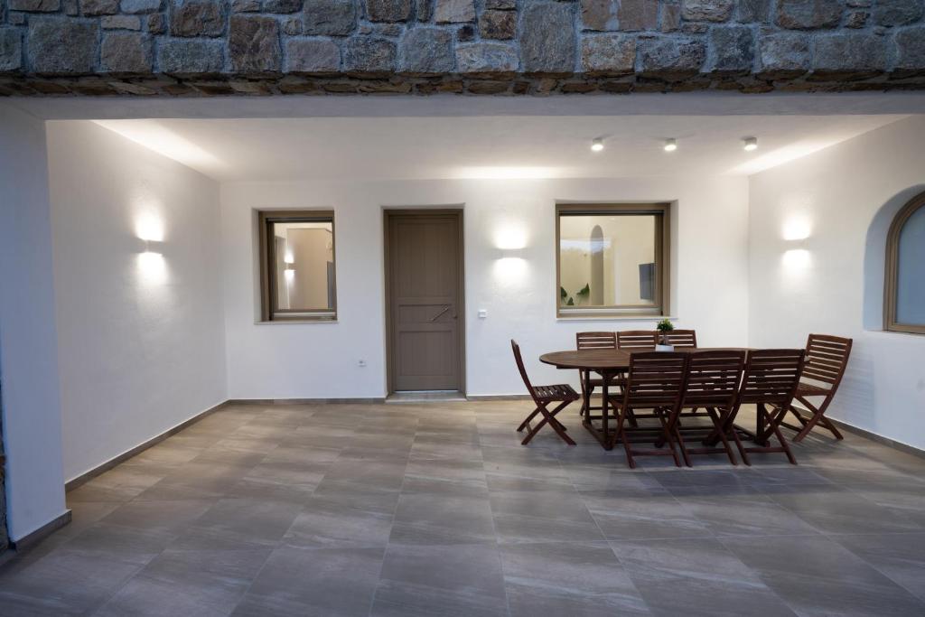 Maistros Apartments Mykonos photo 4