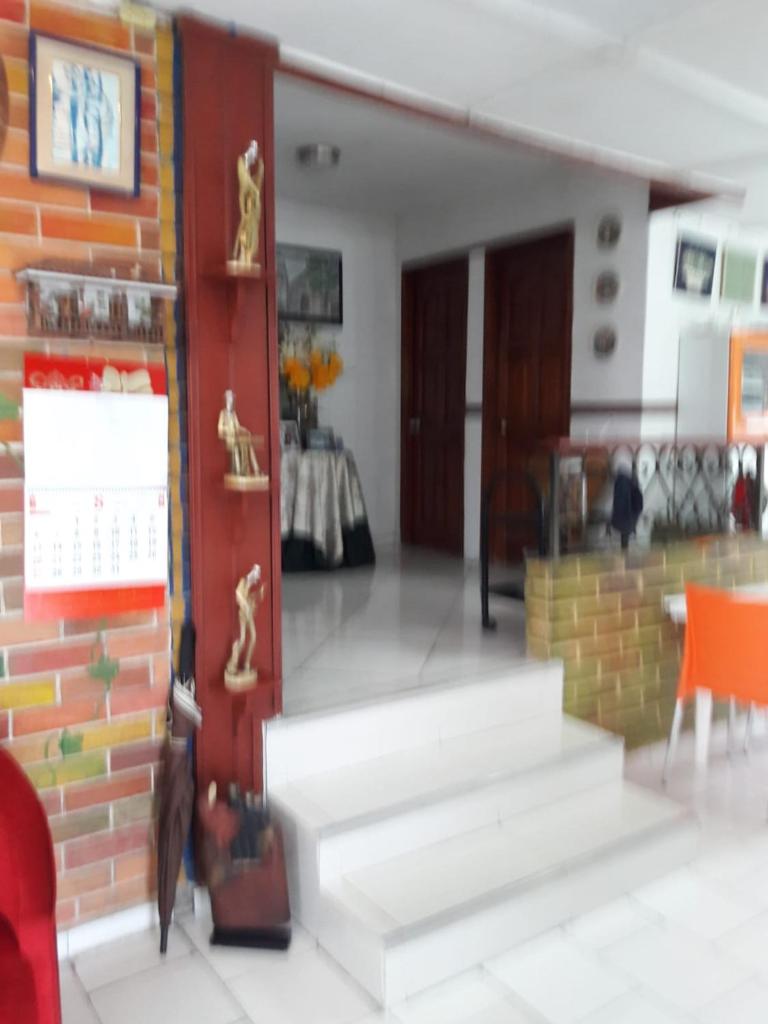 VIVIENDA TURISTICA ROYAL INN