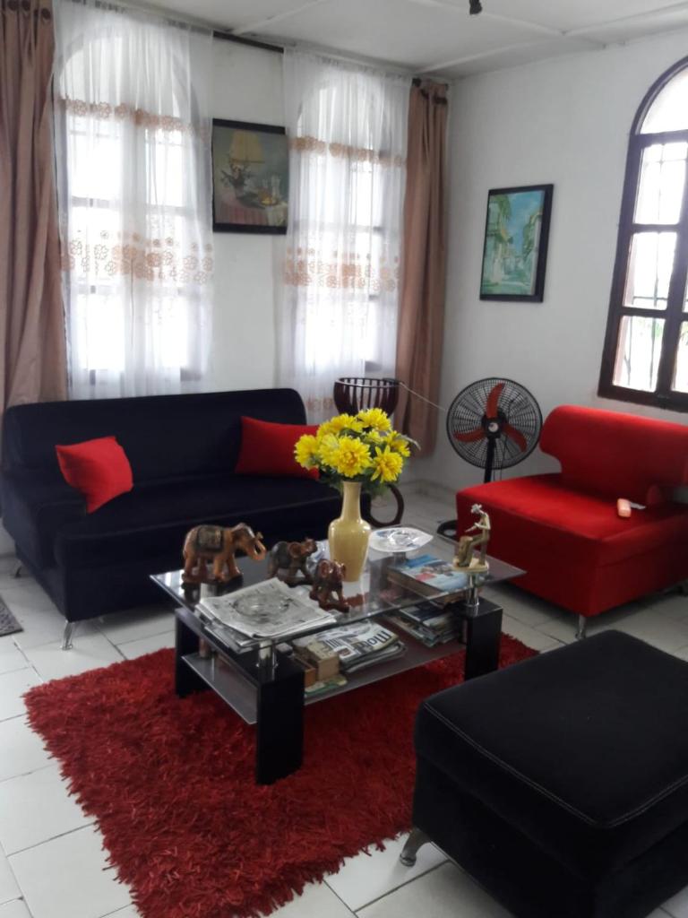 VIVIENDA TURISTICA ROYAL INN photo 4