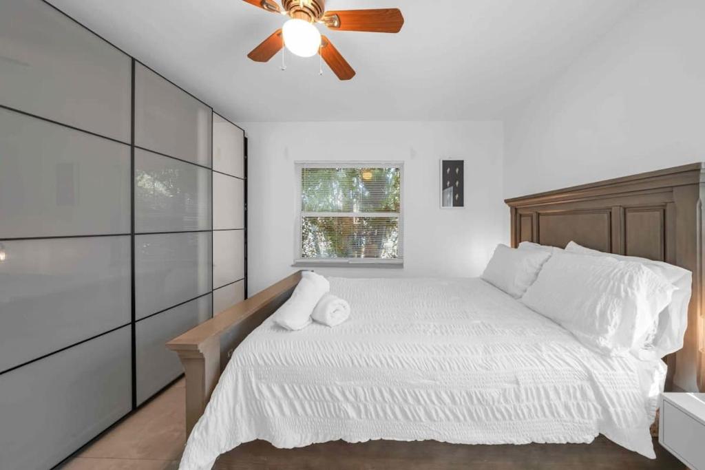 Renovated Gem: Prime Spotless Ideal image