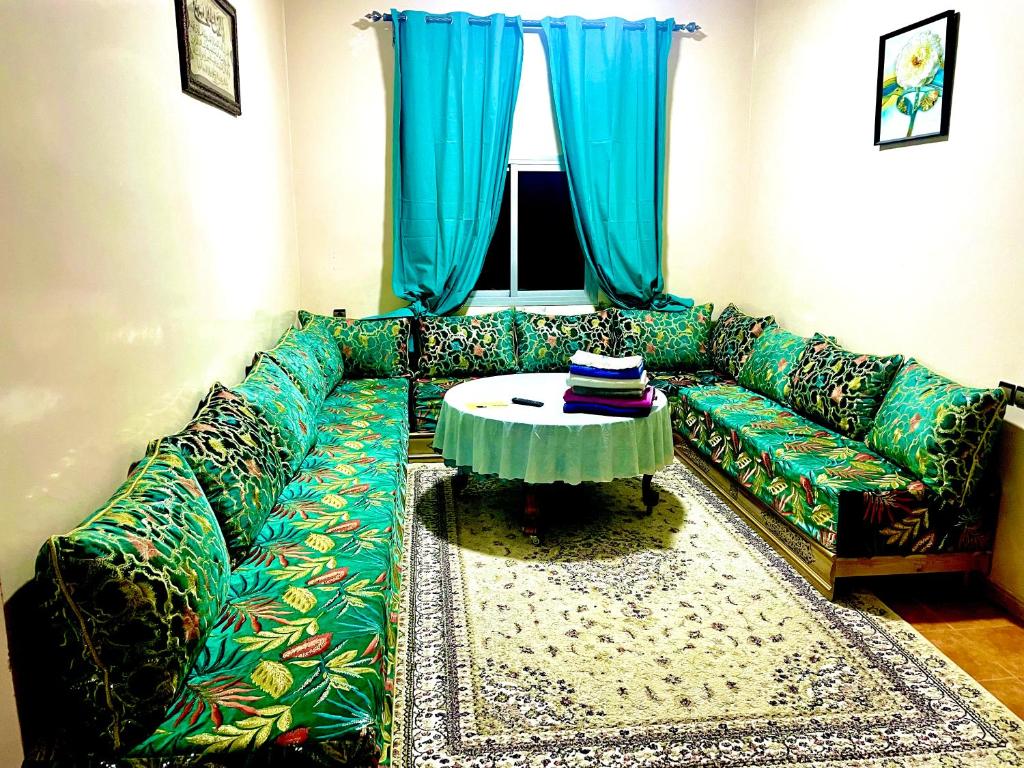 Hassan Host House with air conditioning photo 2