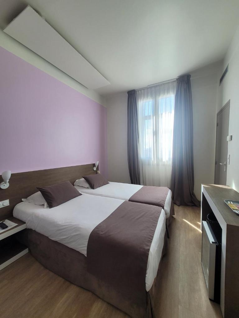 HOTEL KYRIAD ORANGE Centre Ville - A7-A9 - 3 Etoiles - HOTEL DES PRINCES - Provence Alpes Côte d'Azur - France photo 4