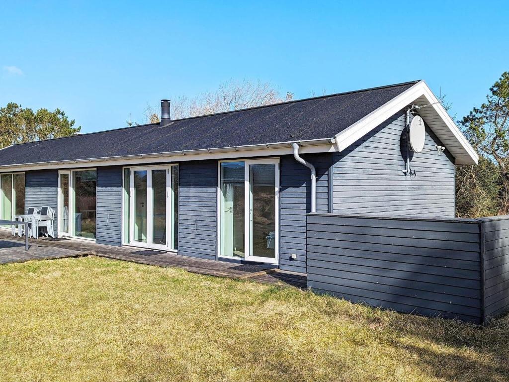 Four-Bedroom Holiday home in Ålbæk 4 photo 3