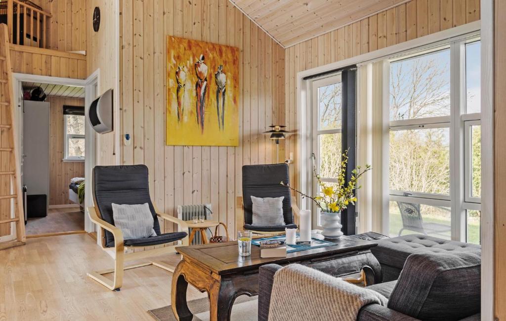 3 Bedroom Gorgeous Home In Storvorde photo 3