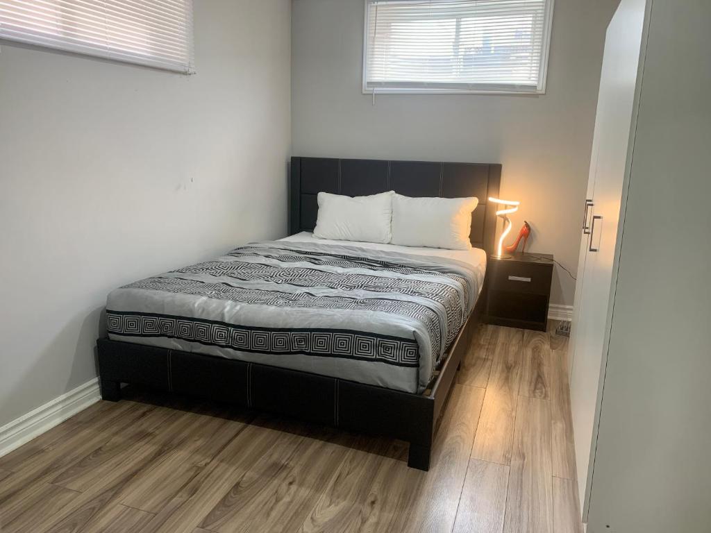 2 bedrooms in a beautiful basement with private entrance photo 2